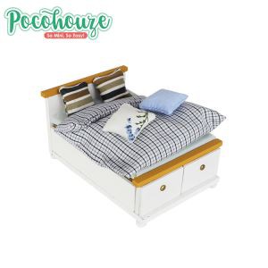 Handgefertigtes Puppenhaus-Miniaturbett