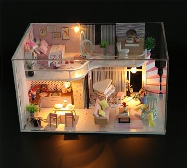 M035 Rosa Holz-Puppenhaus zum Selbermachen