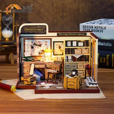 Diy-Puppenhaus-Bausatz zum Thema „Detektivagentur“.